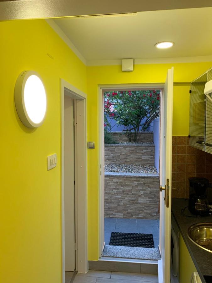 Opatija Central Studio Apartment Екстер'єр фото