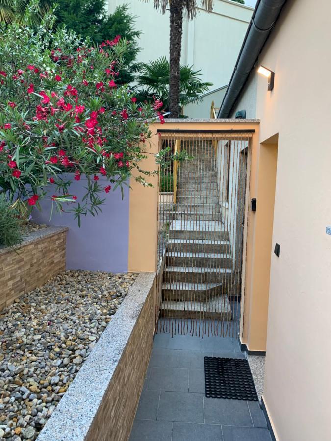 Opatija Central Studio Apartment Екстер'єр фото