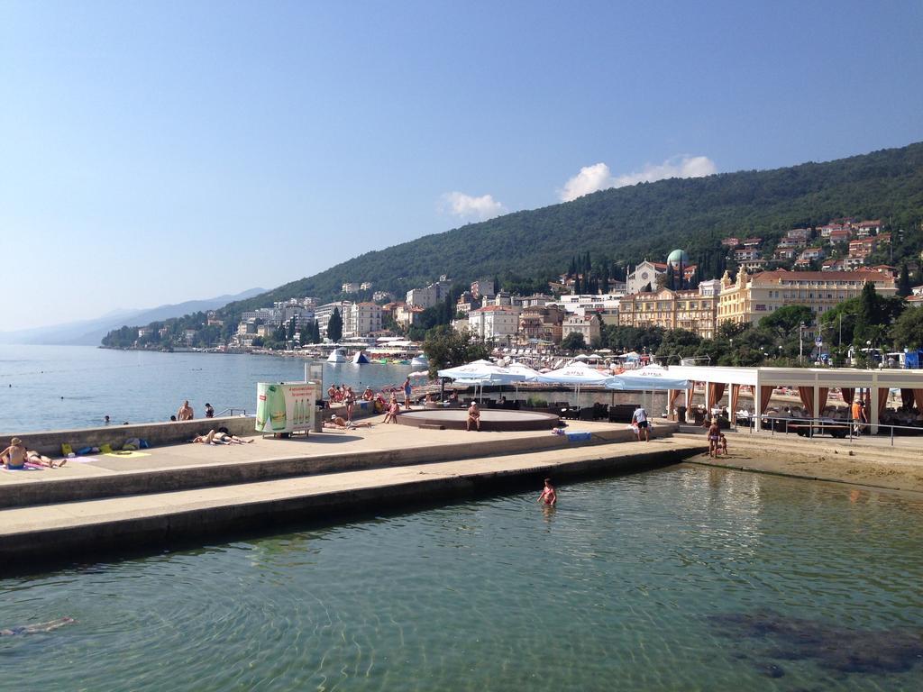 Opatija Central Studio Apartment Екстер'єр фото